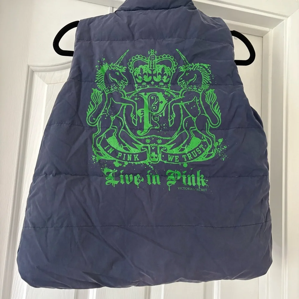 Y2K PINK VS Down Puffer Vest Quilted Reversible Blue Green Stripe Crest XS S VTG